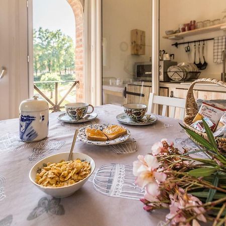 Borgo Sartoni Case Vacanze Appartamenti In Affitto Болонья Екстер'єр фото