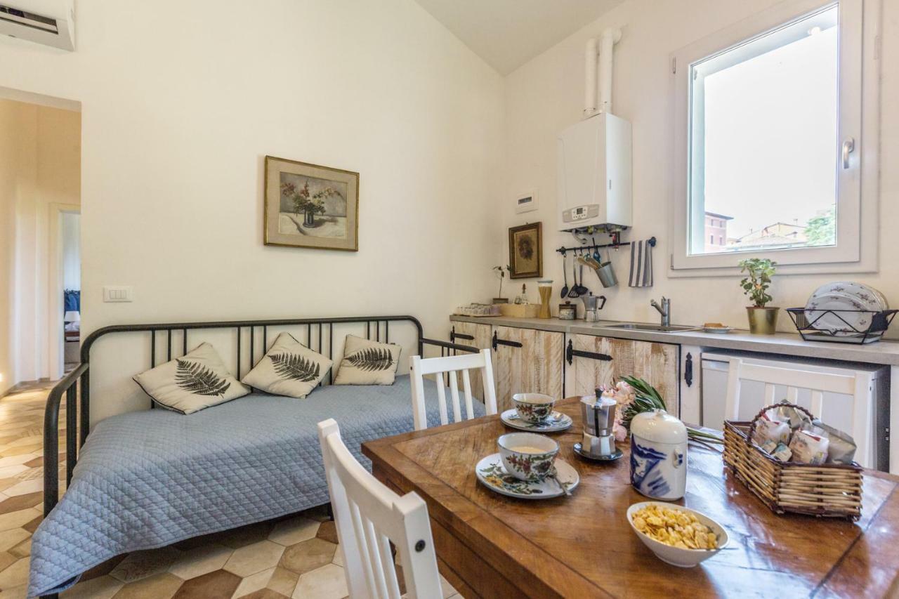 Borgo Sartoni Case Vacanze Appartamenti In Affitto Болонья Екстер'єр фото